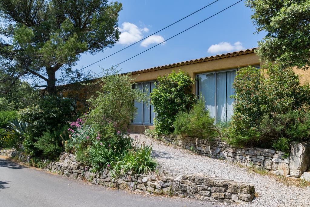 Les Arbousiers Village Hotel Provencal La Roquebrussanne Exterior foto